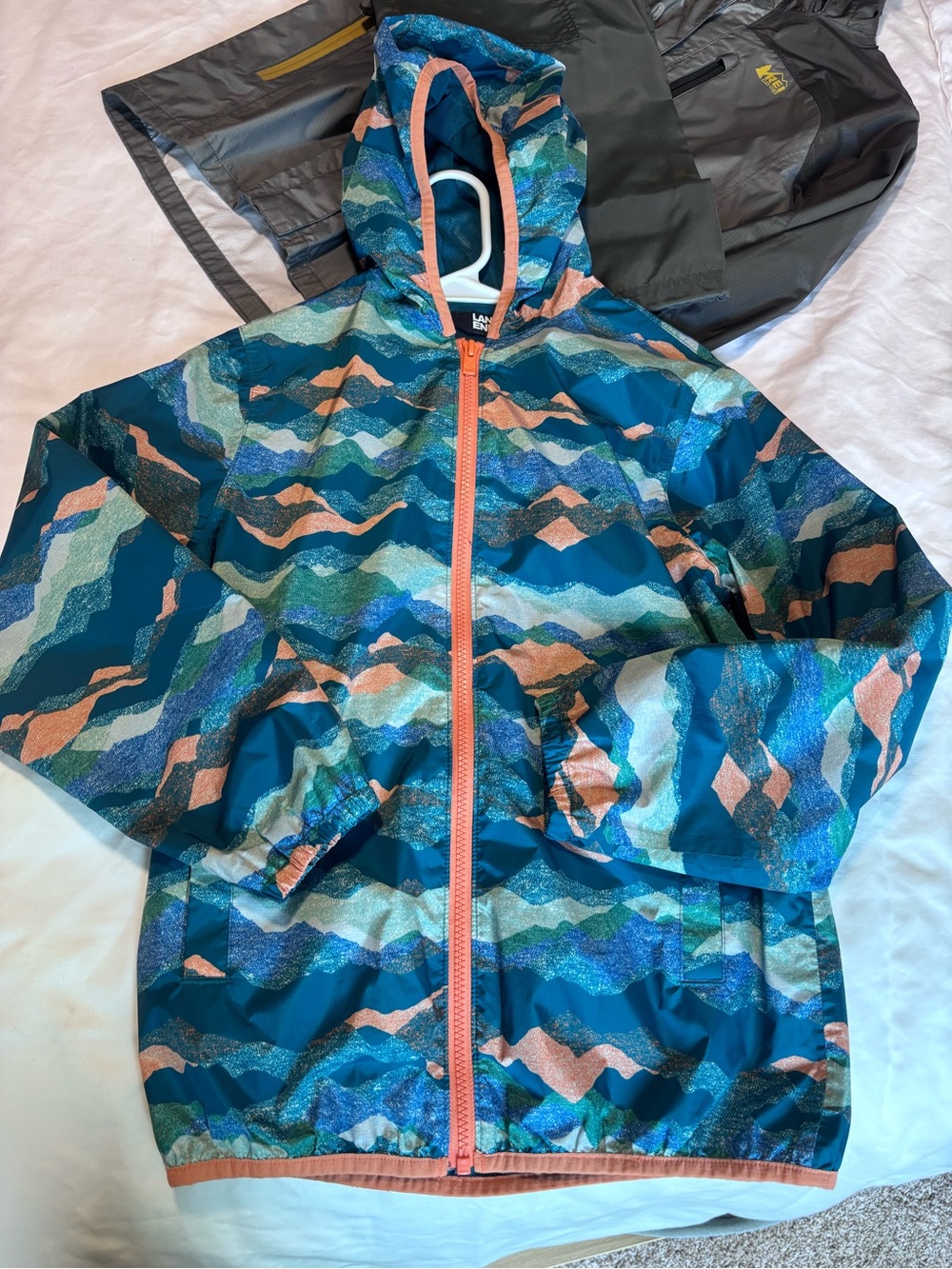 Lands' End Teal & Coral Mesh-Lined Hooded packable Jacket